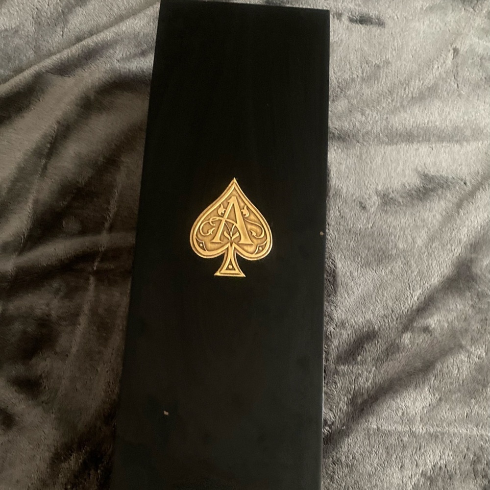Ace of spade case